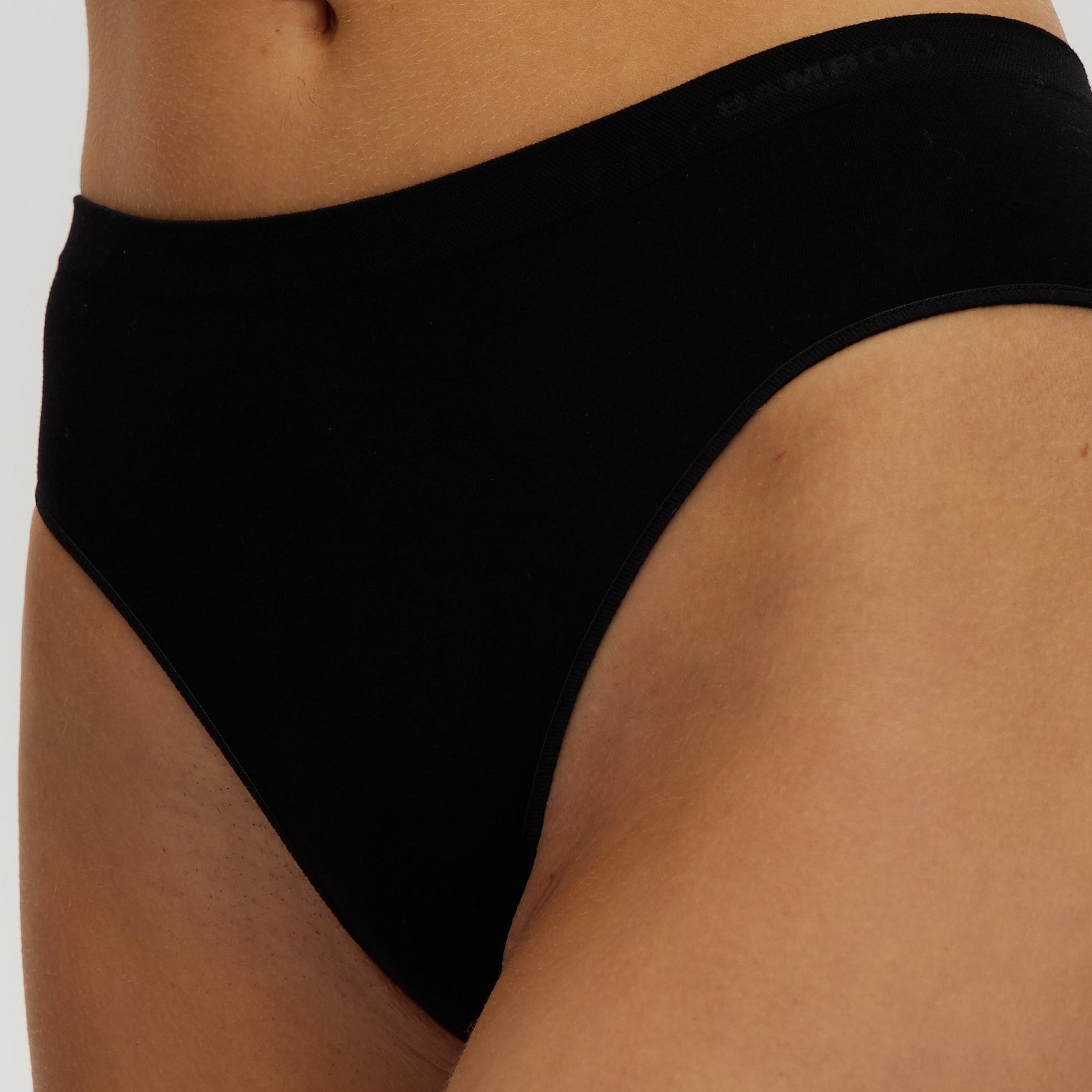 Seamless Cheeky Brief